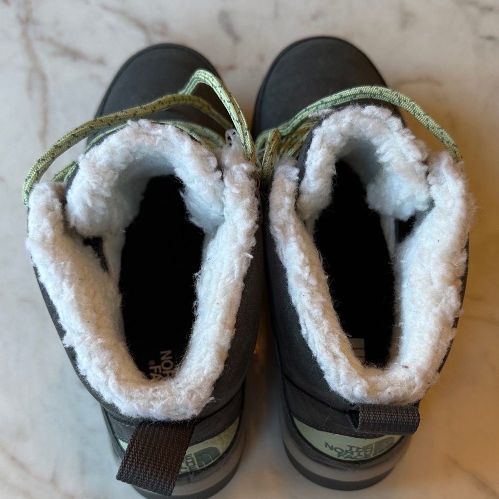 The North Face Sierra Mid Lace Up Winter Boots with Faux Fur Lining - Picture 4 of 6